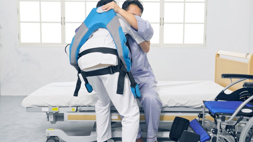 Manual handling for healthcare workers